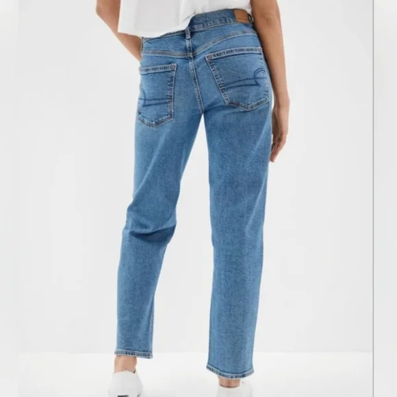 NWT American Eagle 90's Straight High Waisted Jeans - Picture 2 of 14